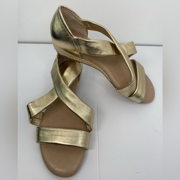 ALEX MARIE. NWOT or Box Elegant Gold Women's Sandals - Picture 1 of 6